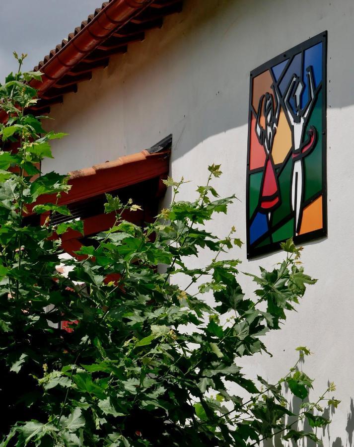 Auberge Trabenia Ascain Exterior photo