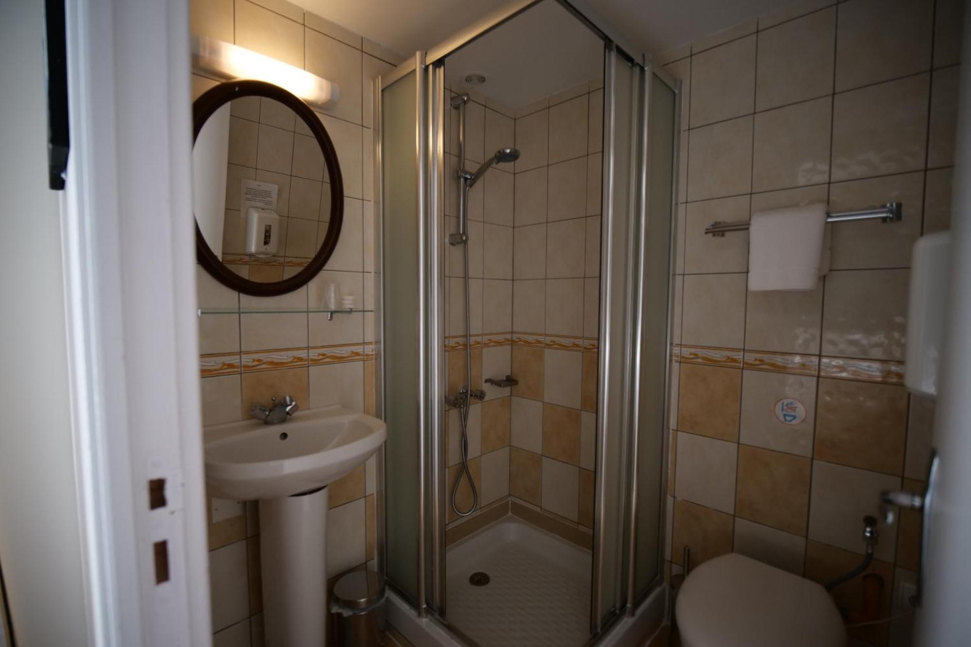 Auberge Trabenia Ascain Room photo